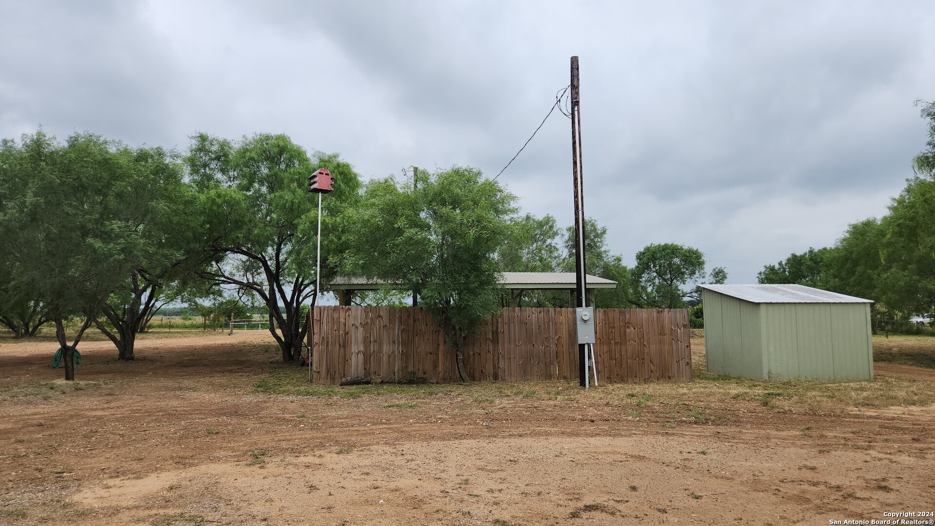 main property photo 9