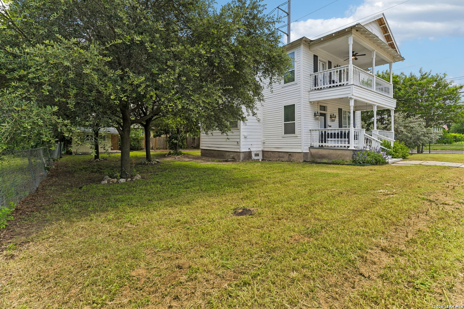main property photo 4