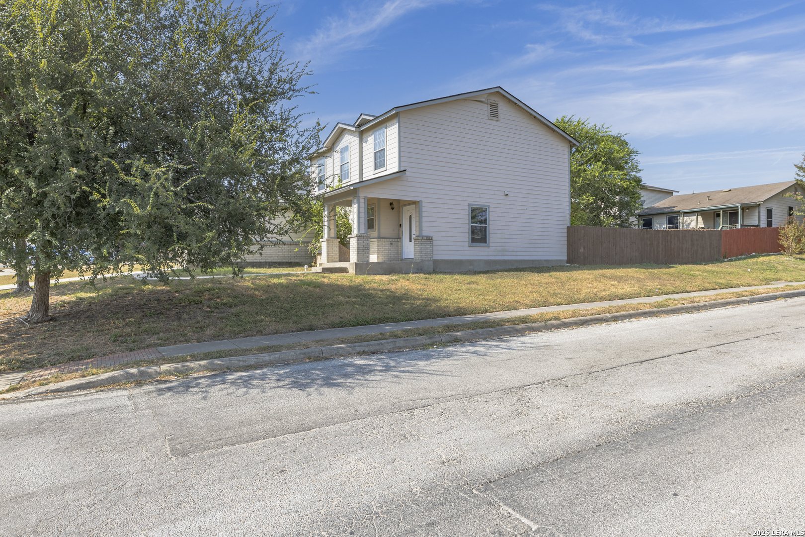 main property photo 2