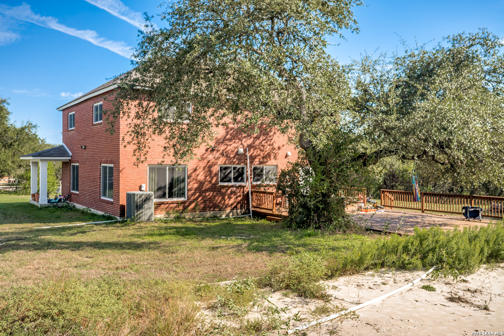 main property photo 23