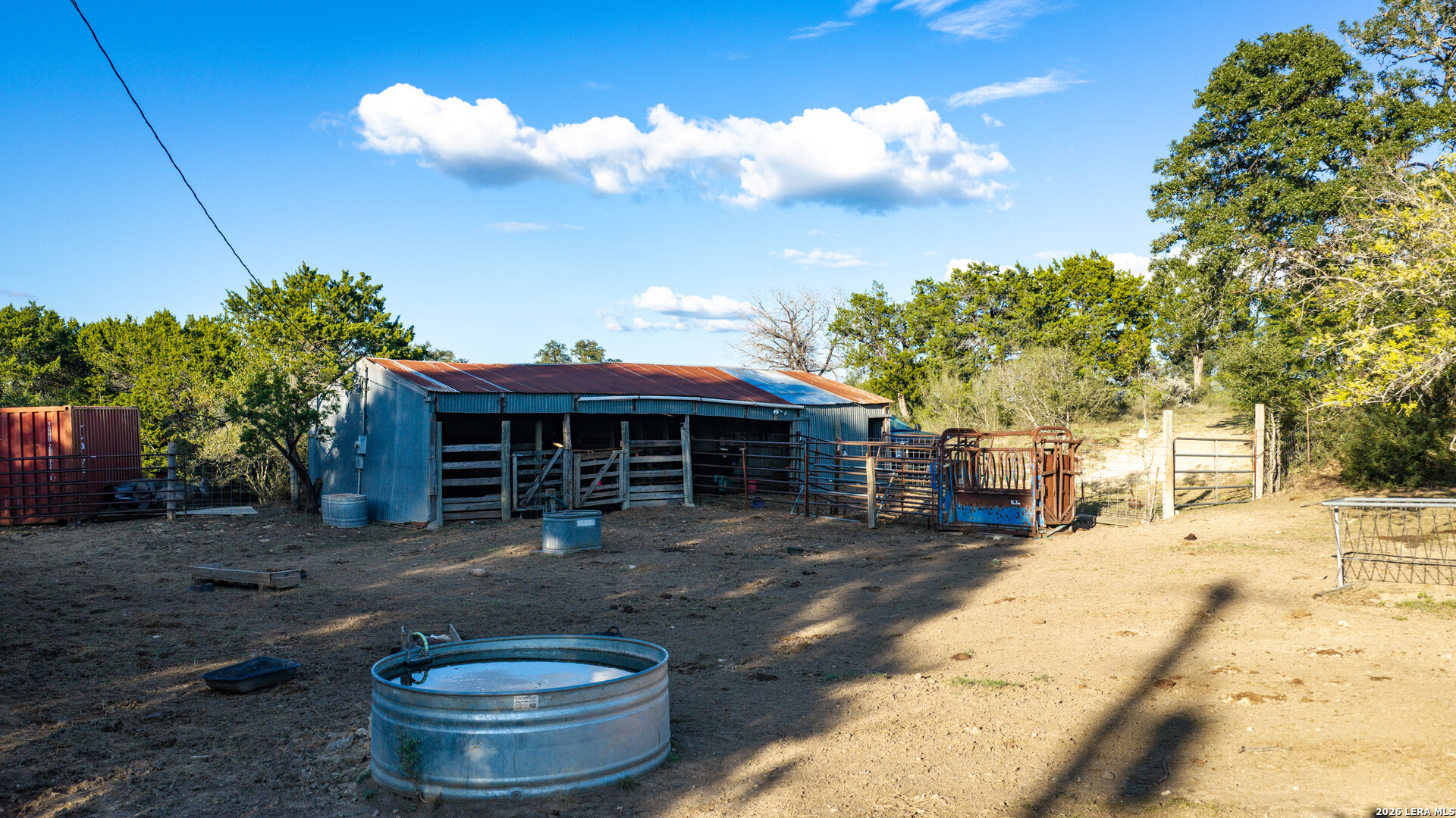 main property photo 34