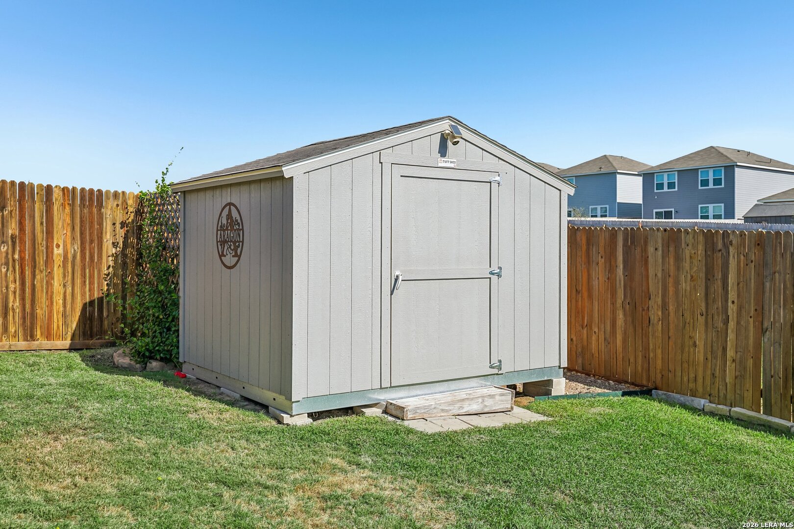 main property photo 37