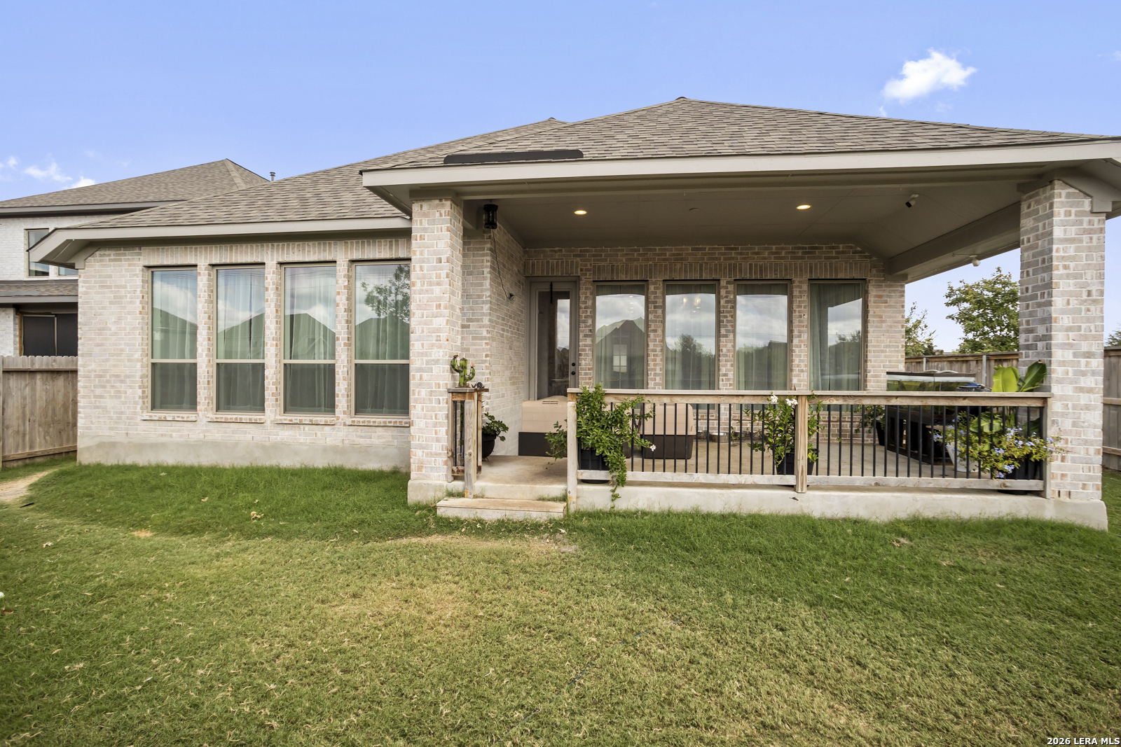 main property photo 31
