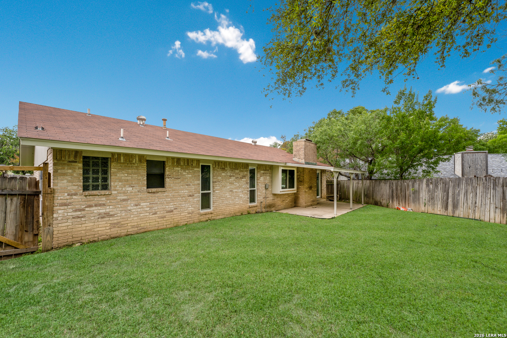 main property photo 24
