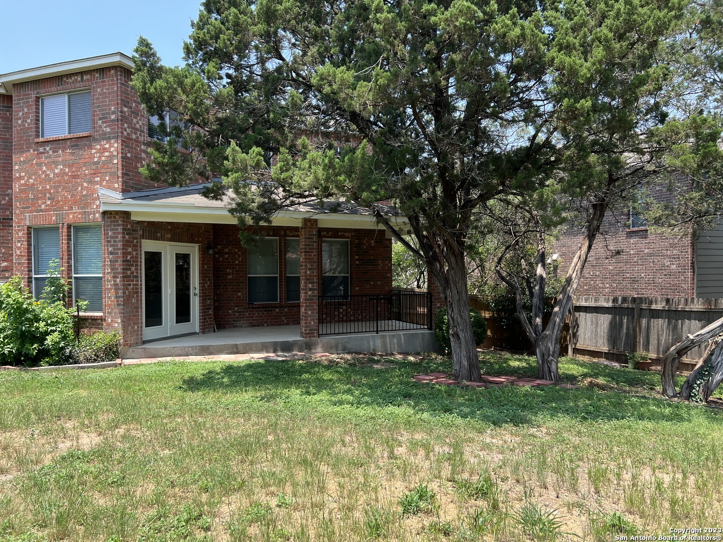 main property photo 3