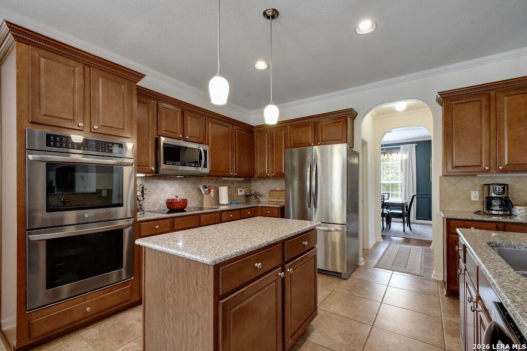 main property photo 10