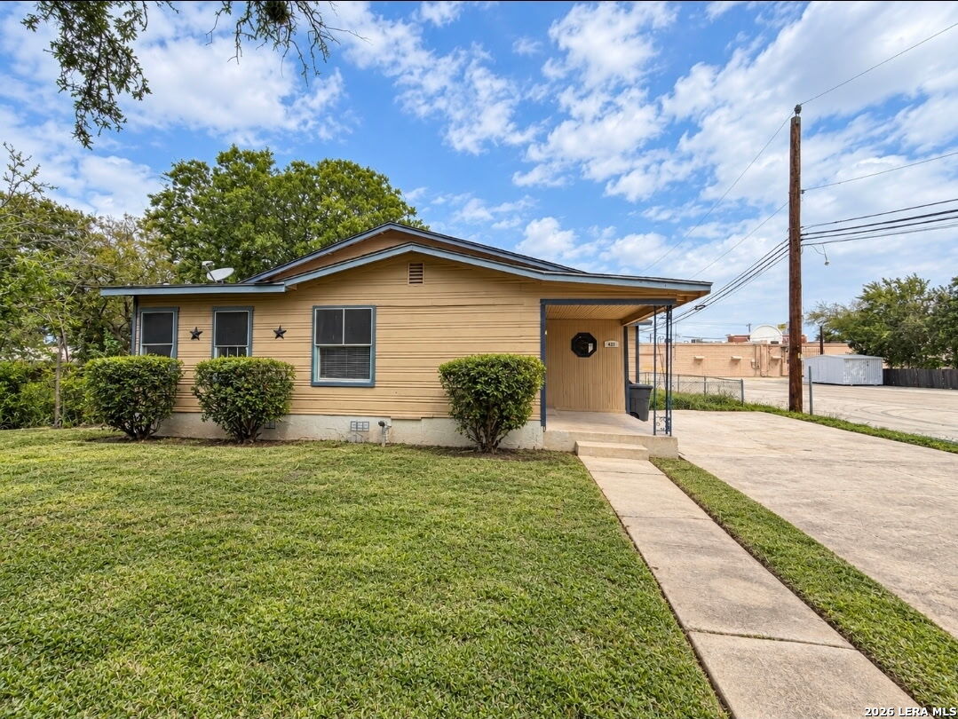 main property photo 13