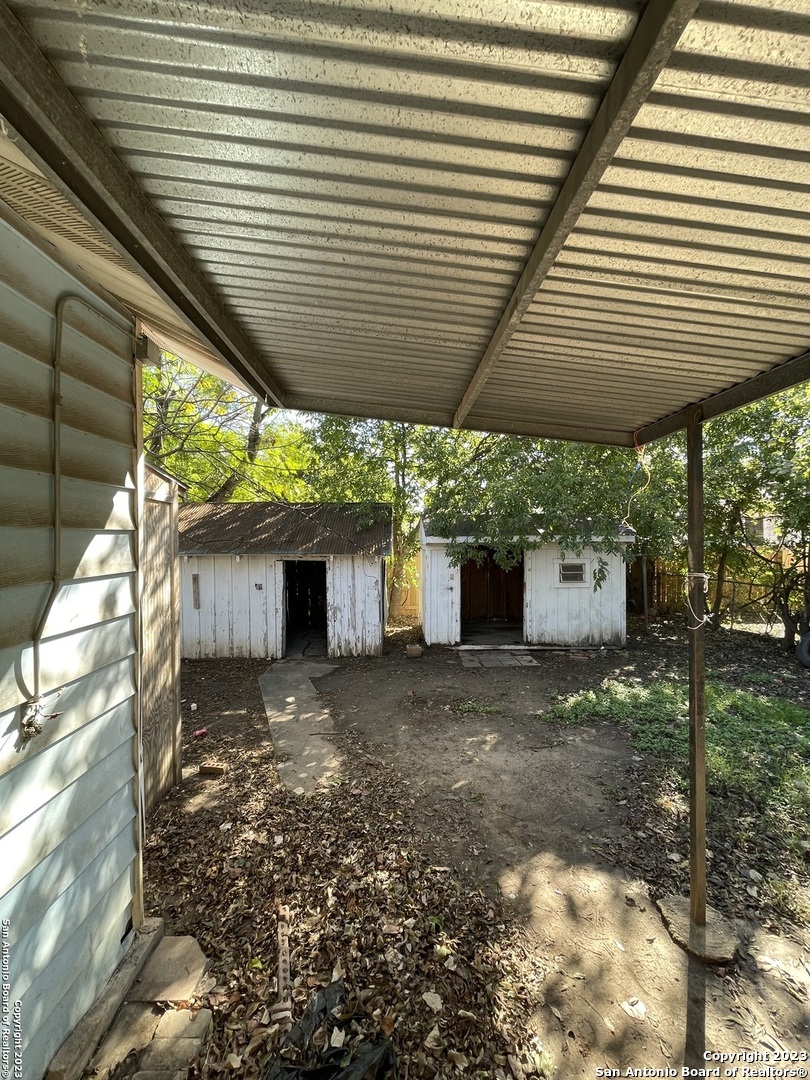 main property photo 9