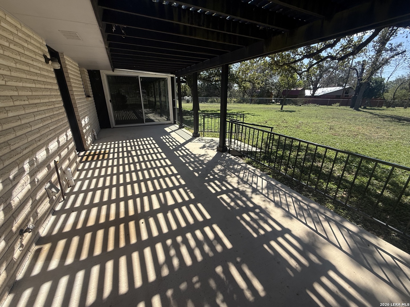 main property photo 16