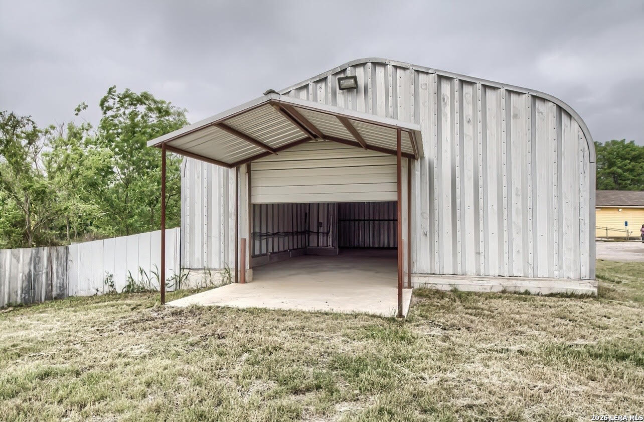 main property photo 24