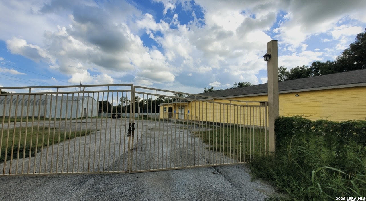 main property photo 7