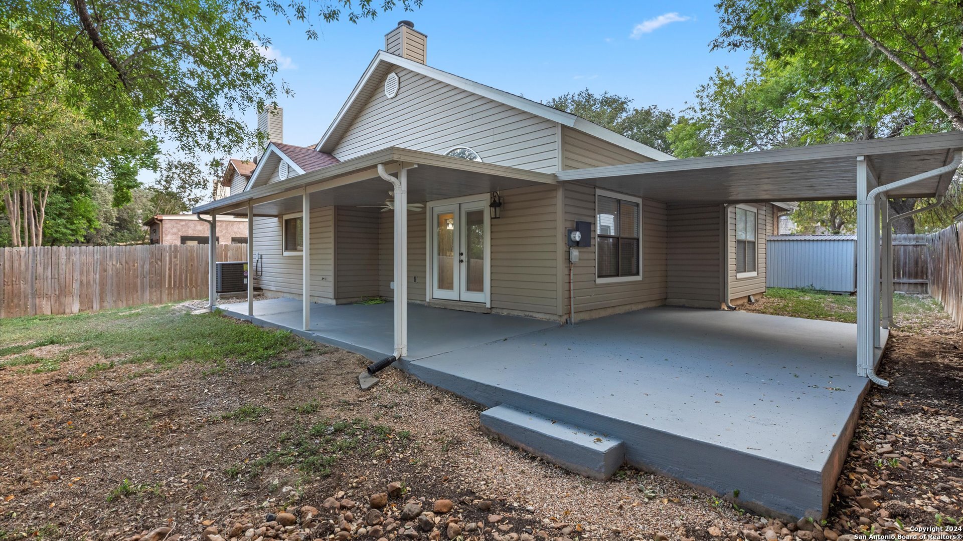 main property photo 23