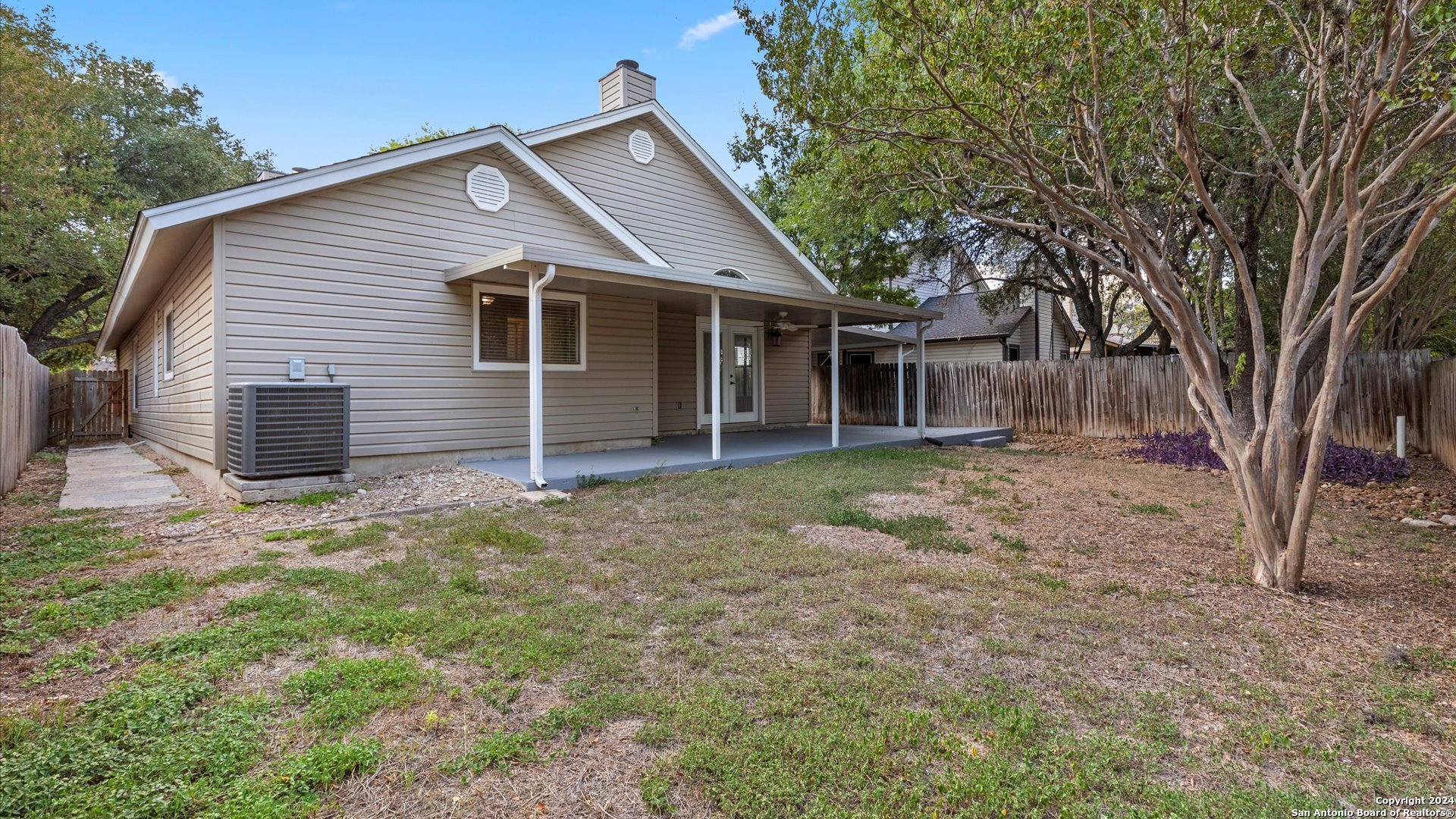 main property photo 24