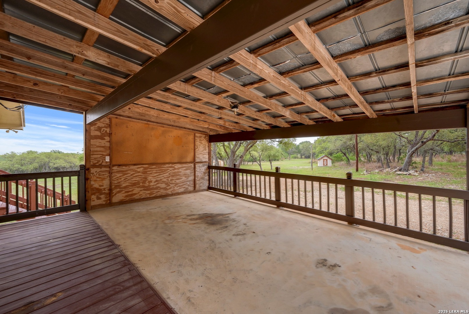 main property photo 36