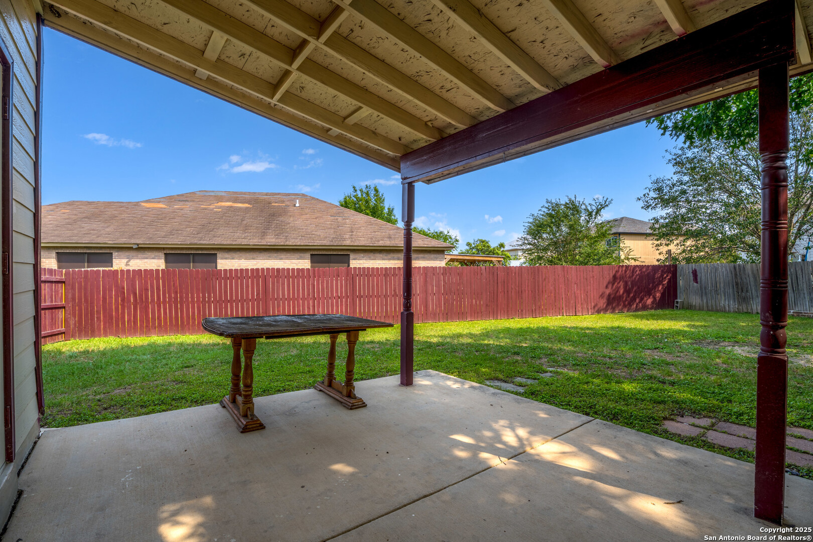 main property photo 14