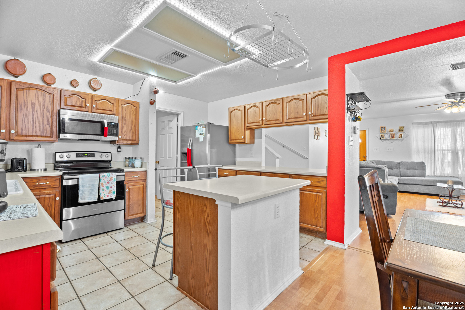 main property photo 4