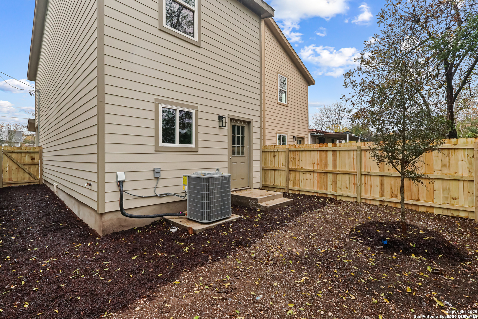 main property photo 24