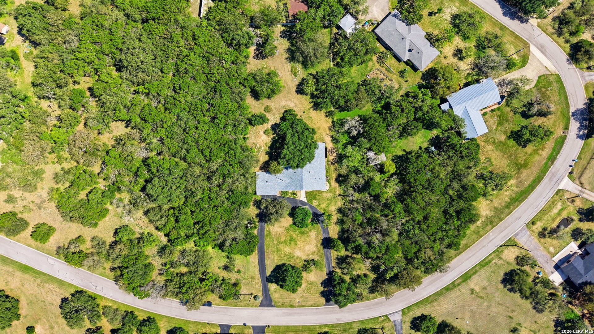 main property photo 26
