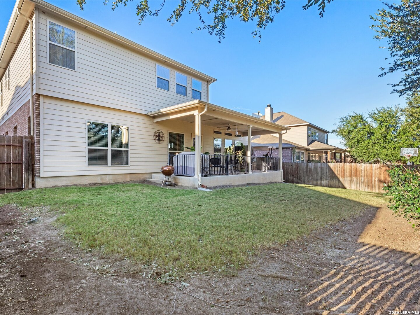 main property photo 27