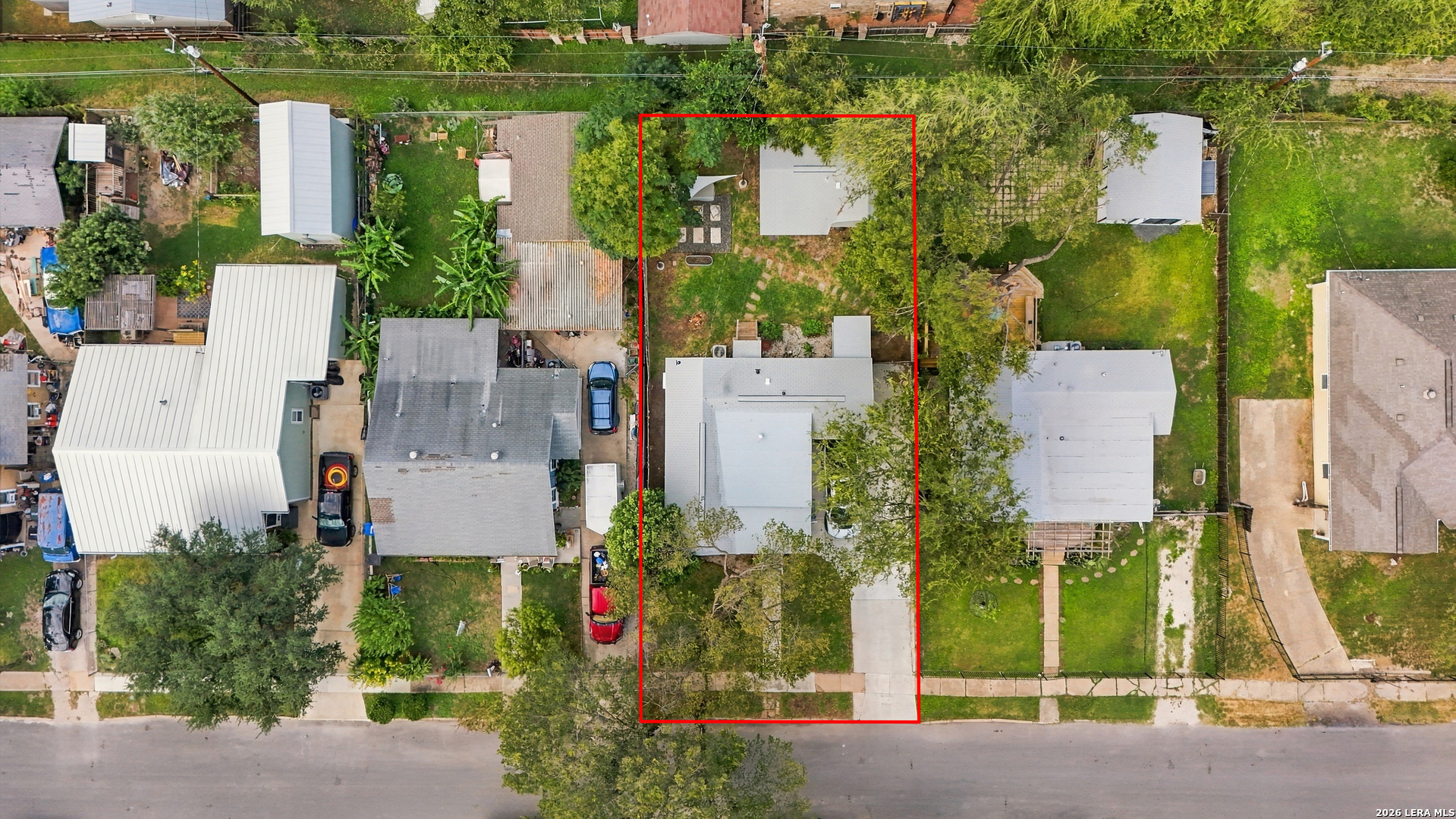 main property photo 34