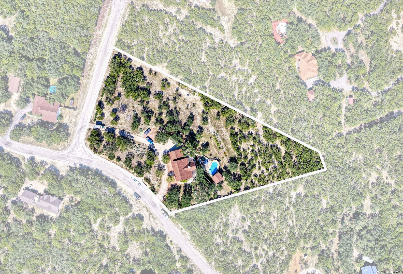 main property photo 15