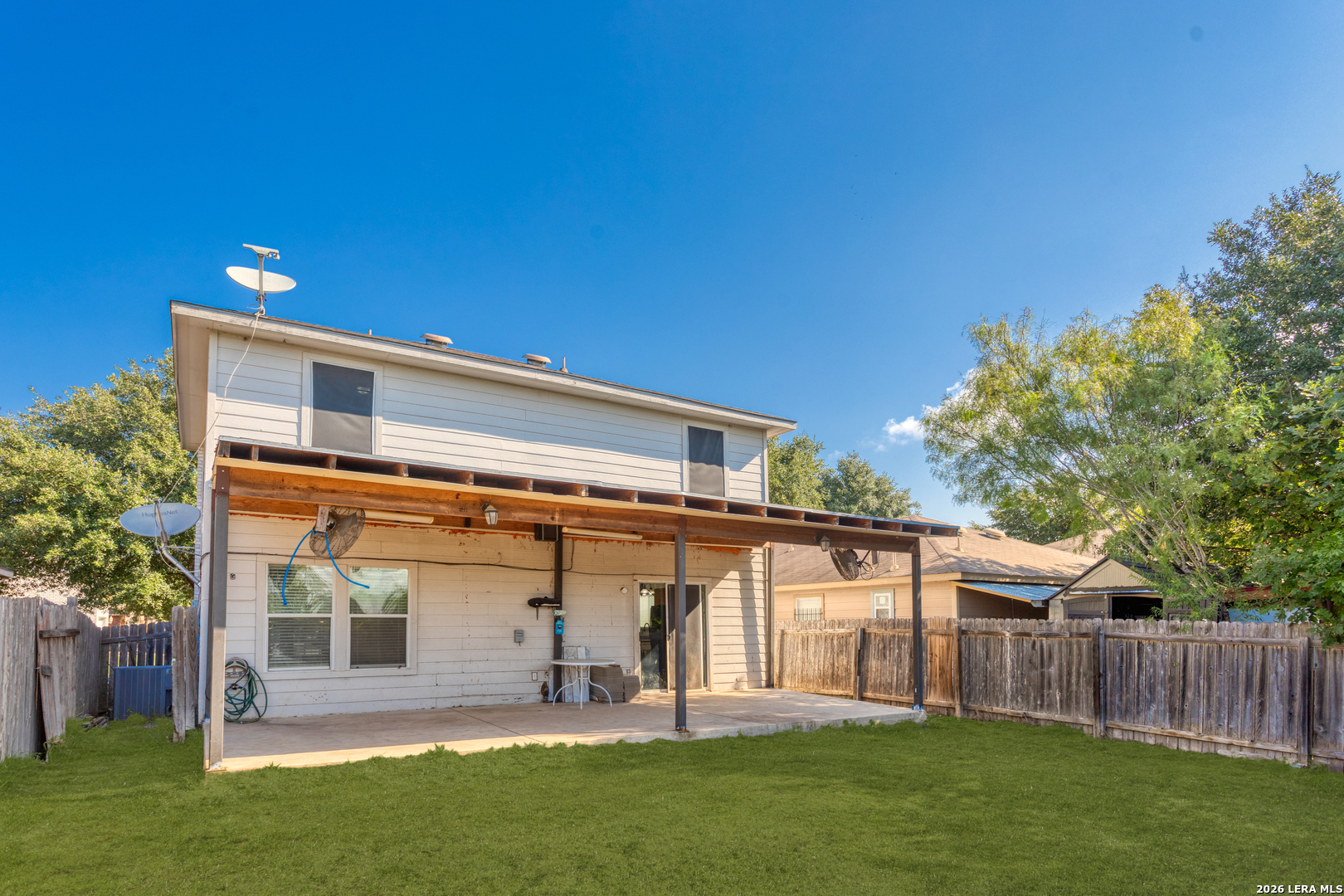 main property photo 16