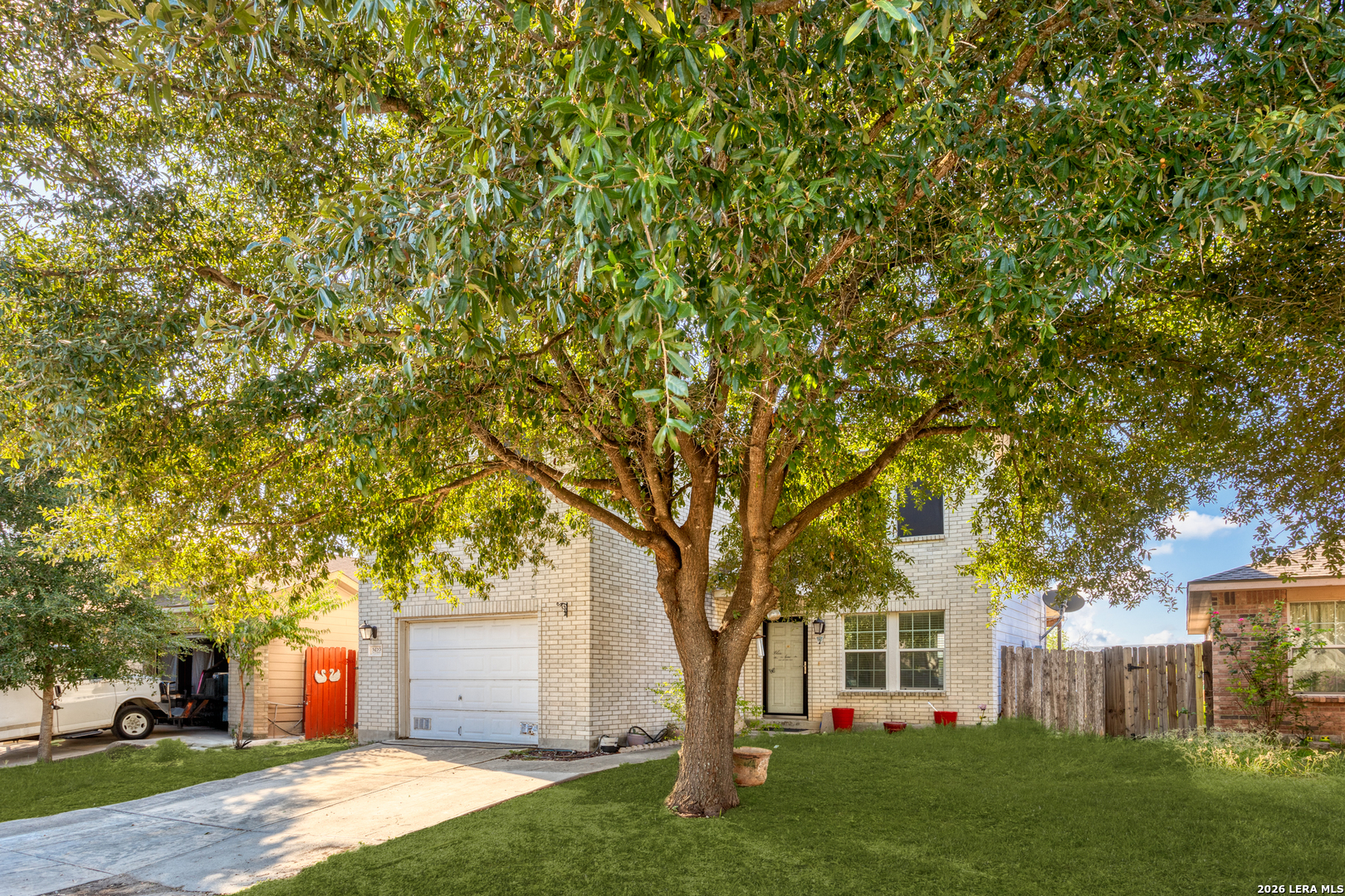 main property photo 17