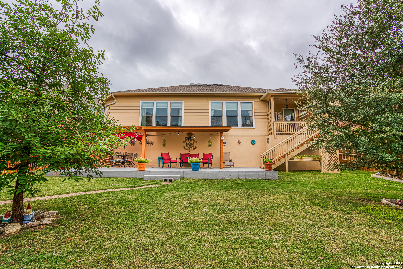 main property photo 31