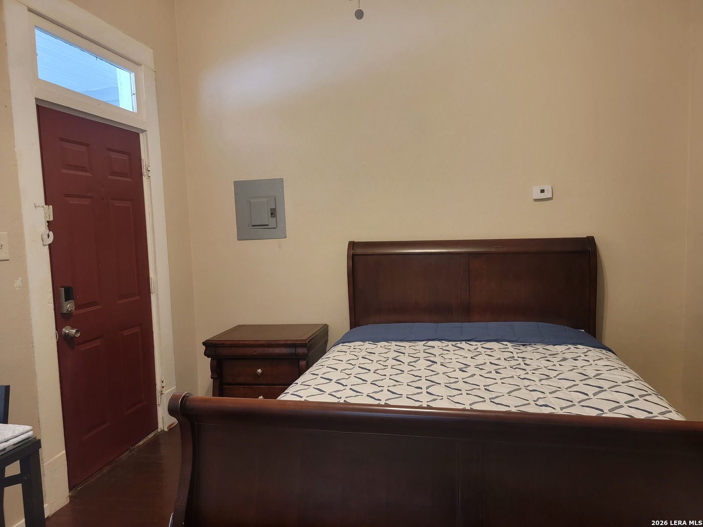 main property photo 5