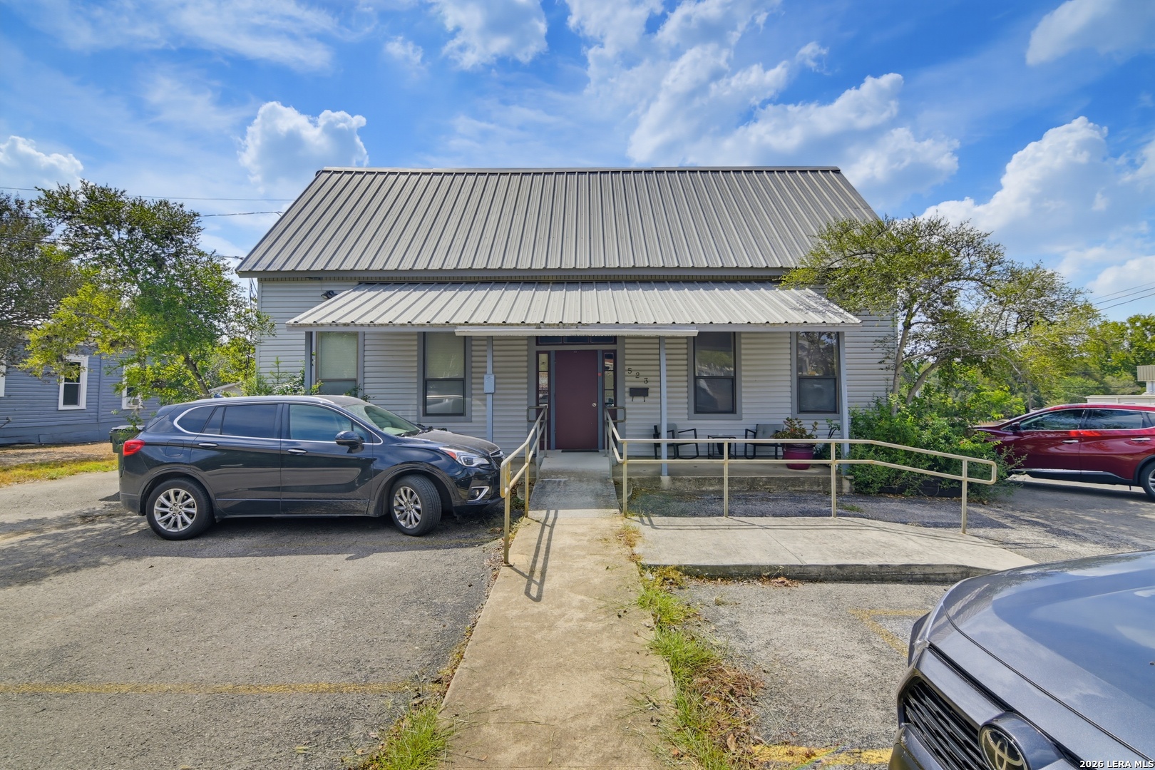 main property photo 1