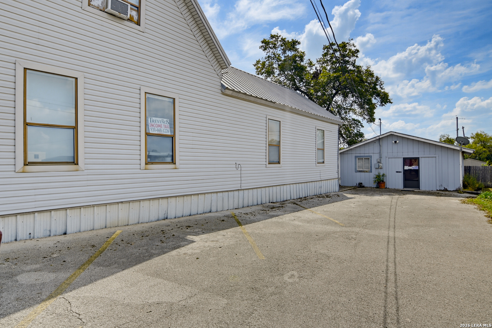 main property photo 14