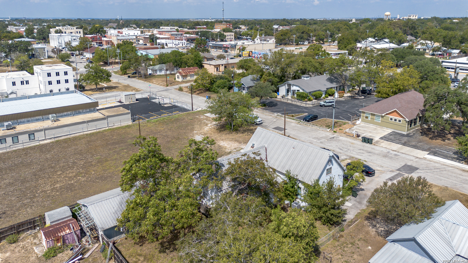main property photo 20
