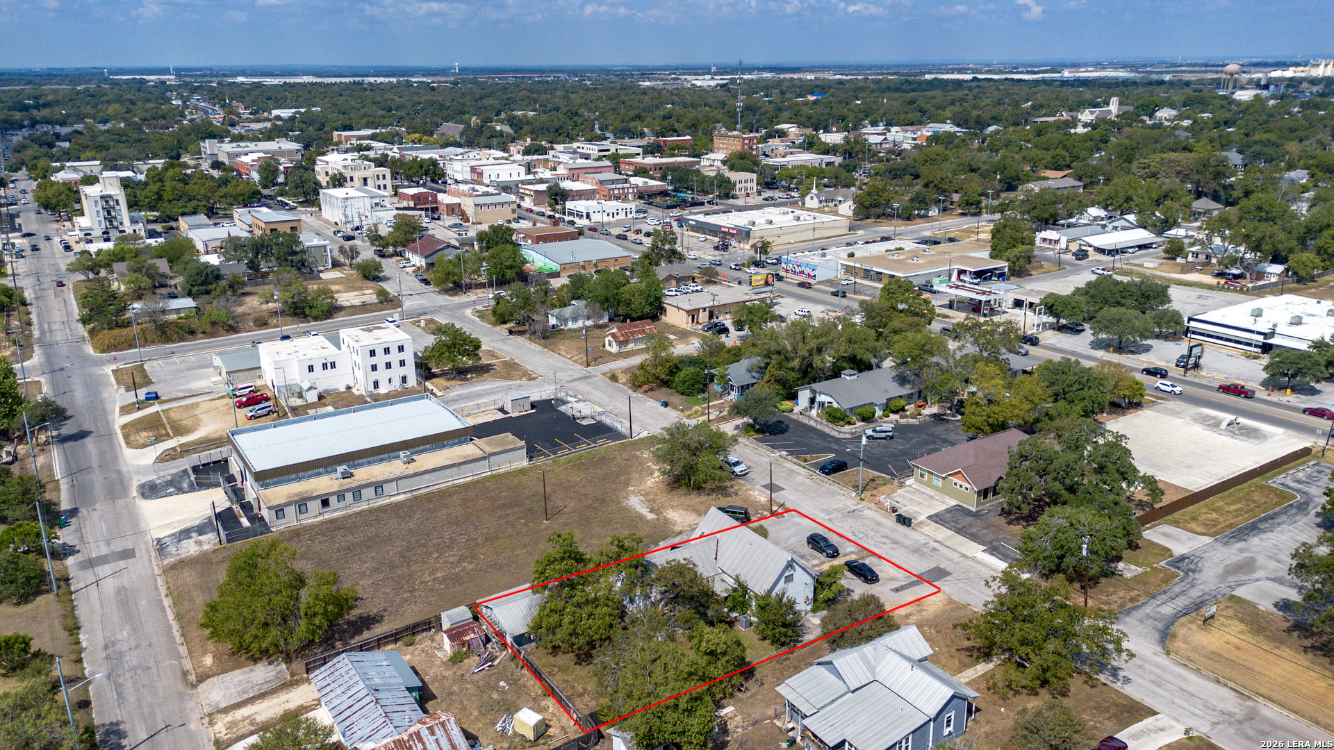 main property photo 23