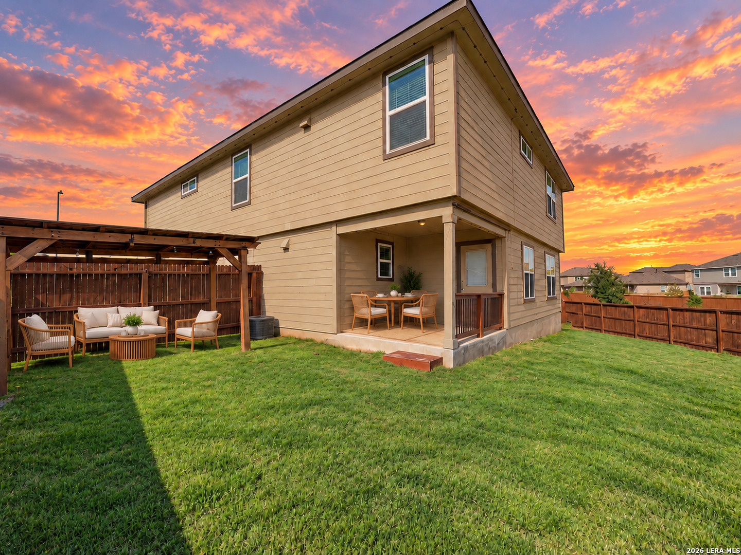 main property photo 9