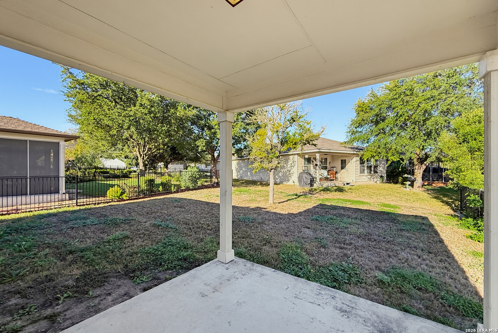 main property photo 14