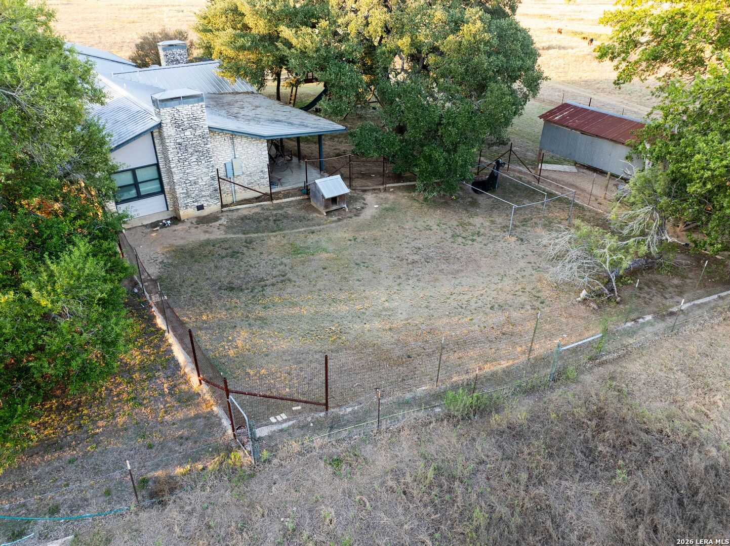 main property photo 31