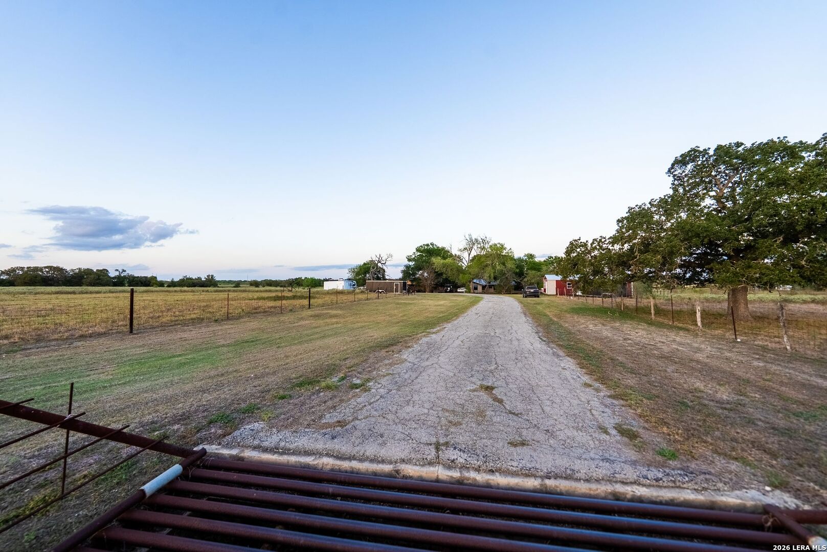 main property photo 41