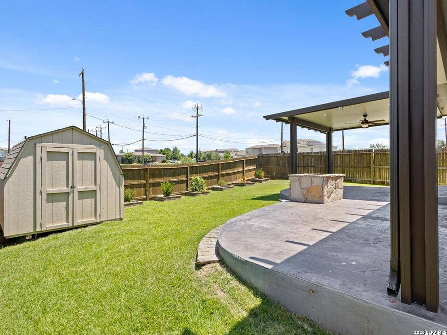 main property photo 28