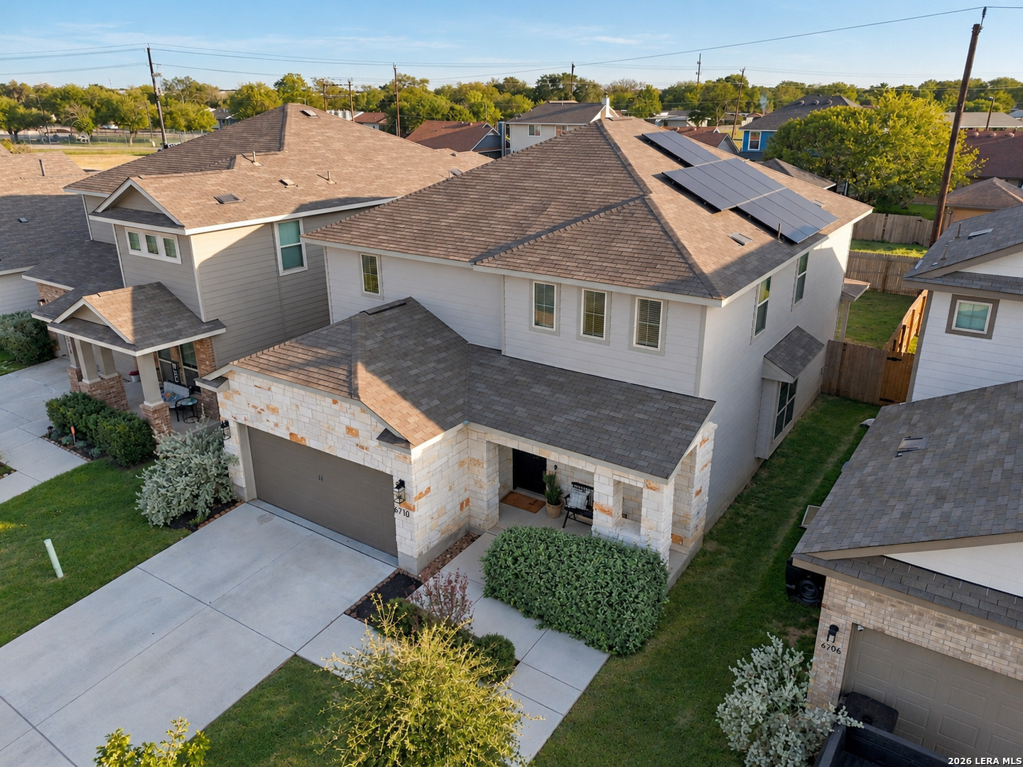 main property photo 45