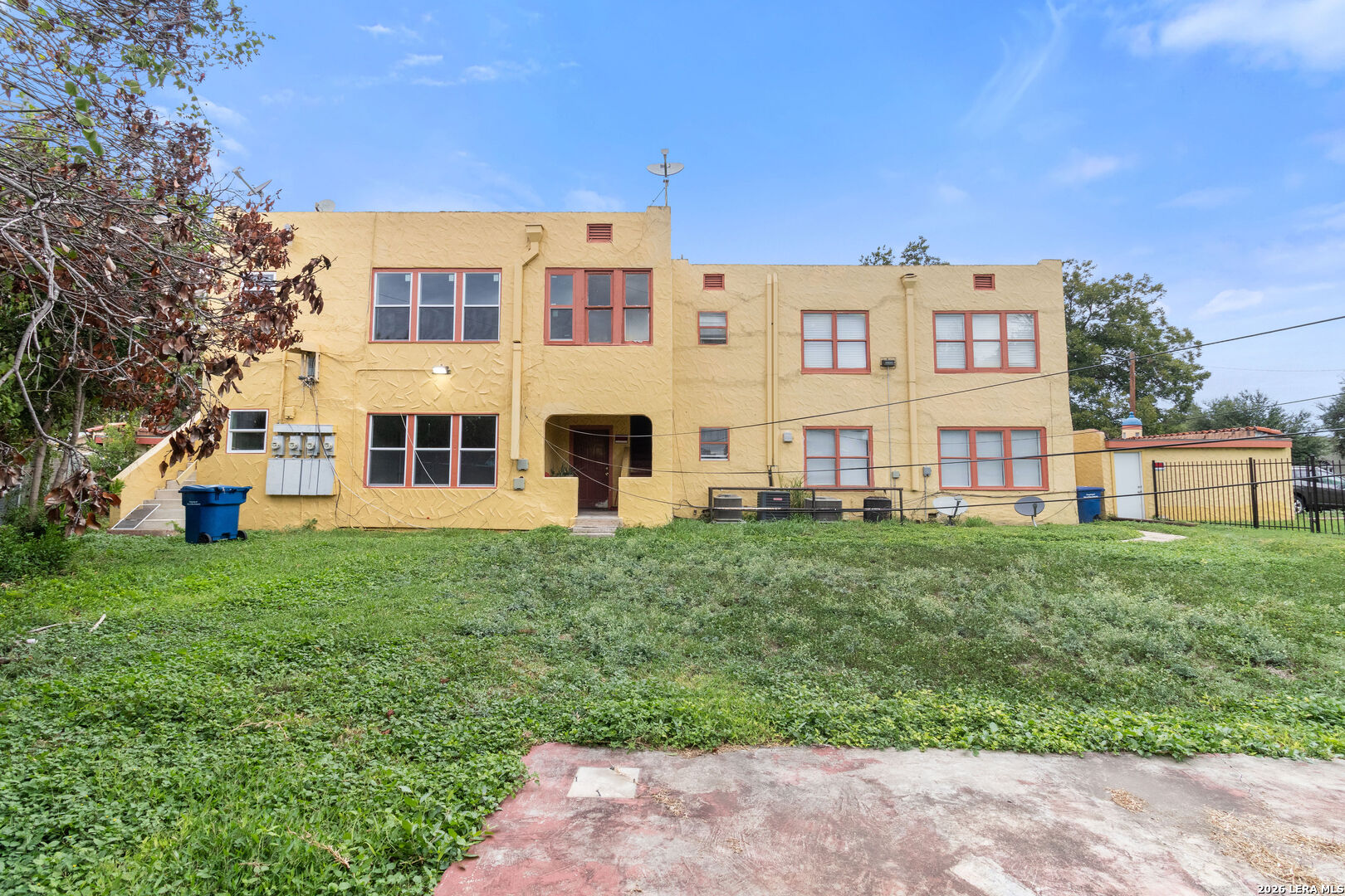 main property photo 1