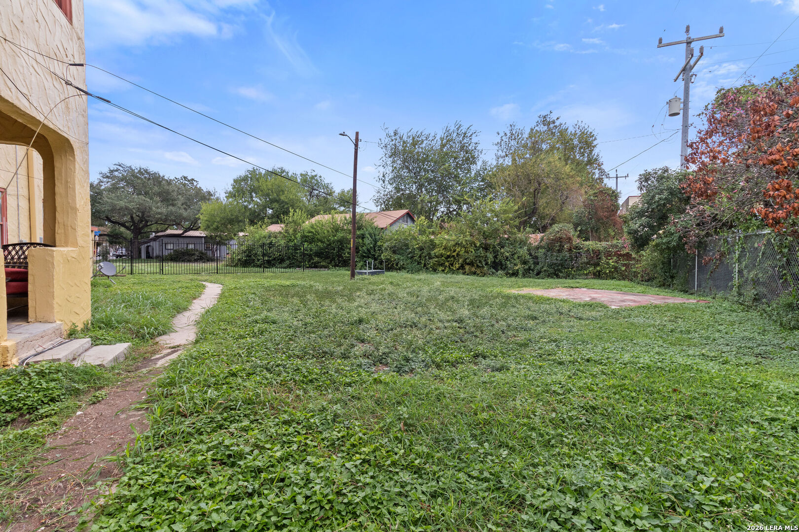 main property photo 15