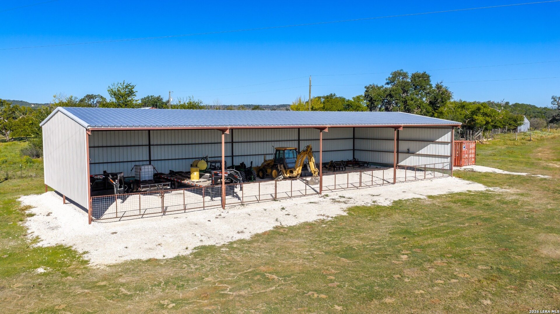 main property photo 15
