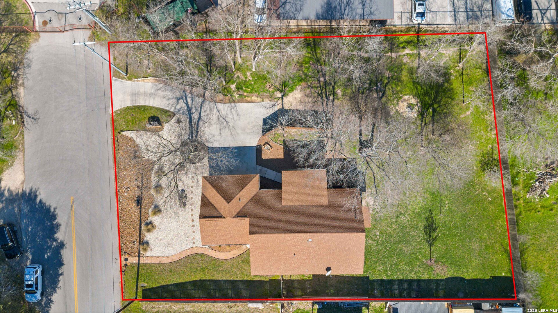 main property photo 20
