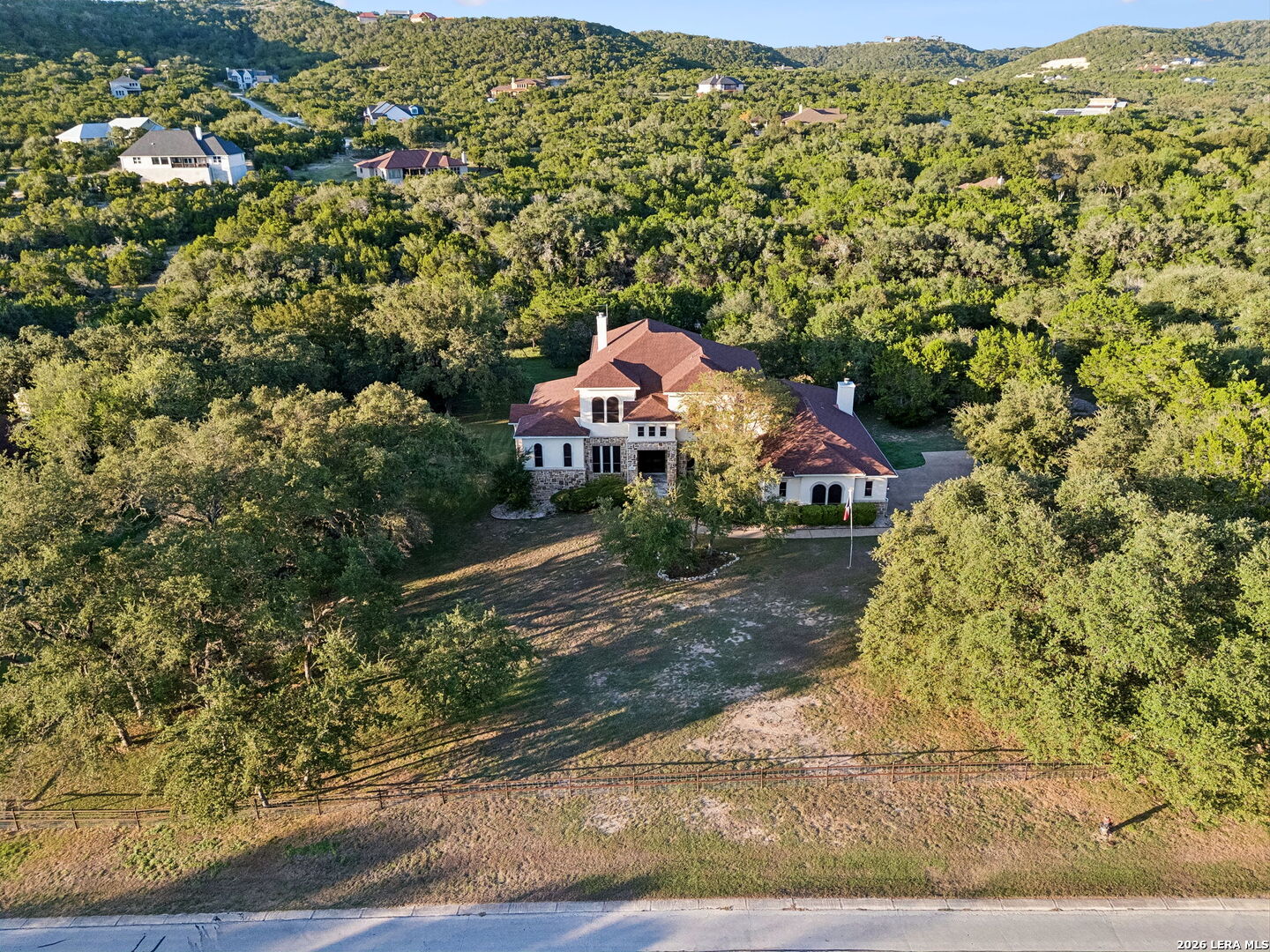 main property photo 40