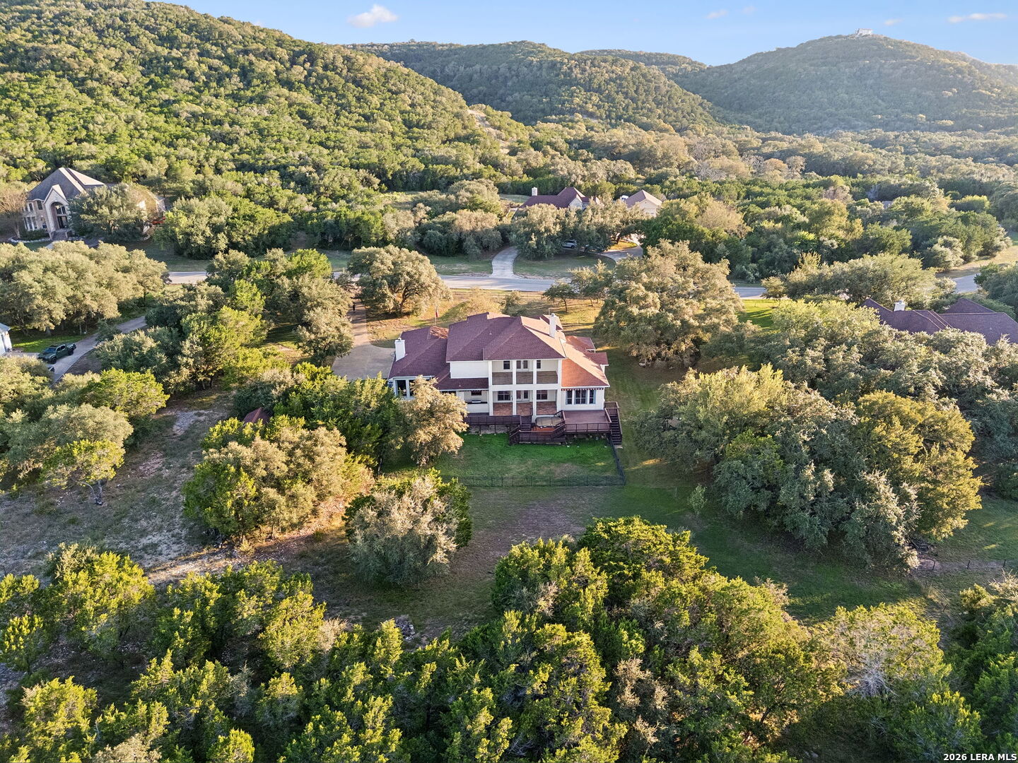 main property photo 41