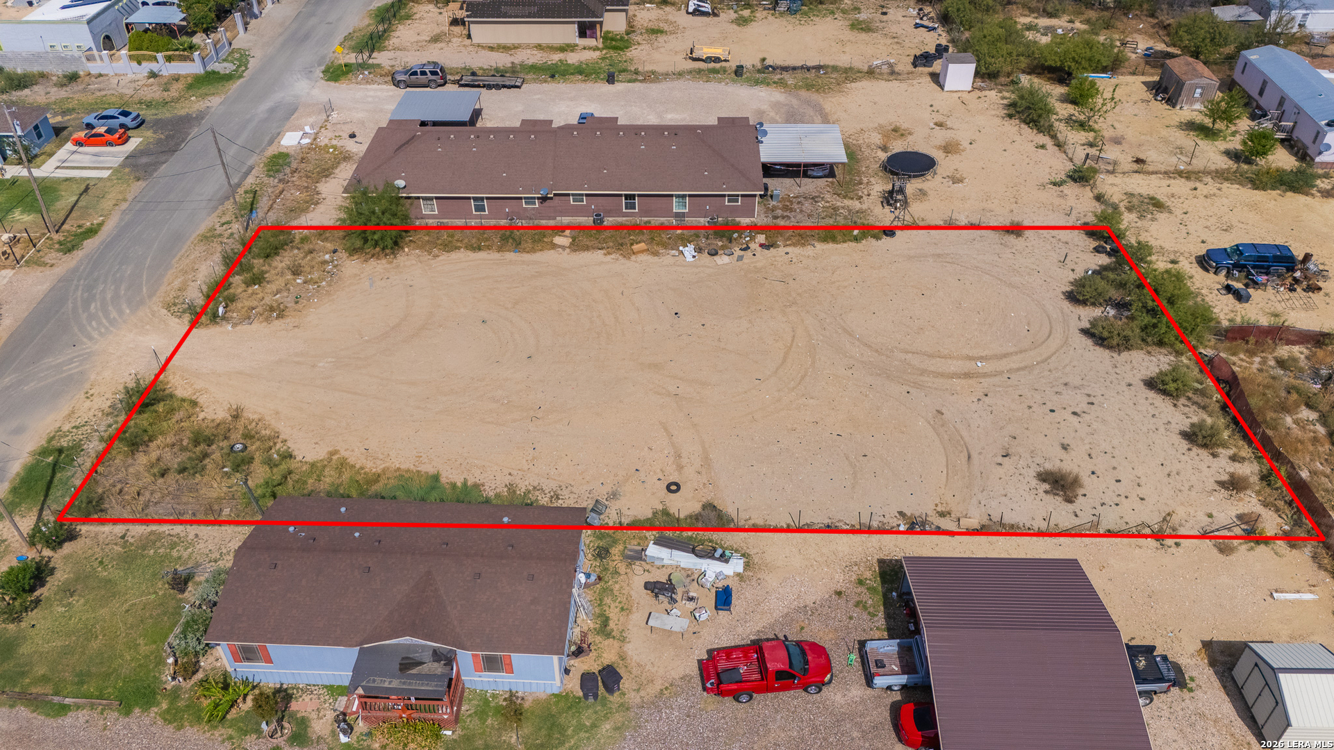 main property photo 4
