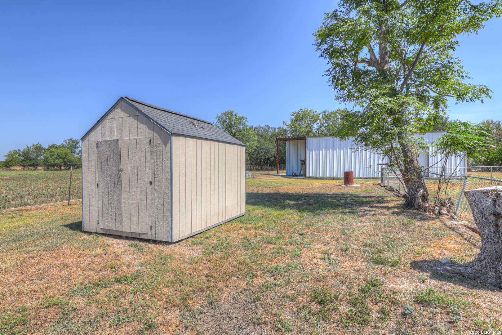 main property photo 24