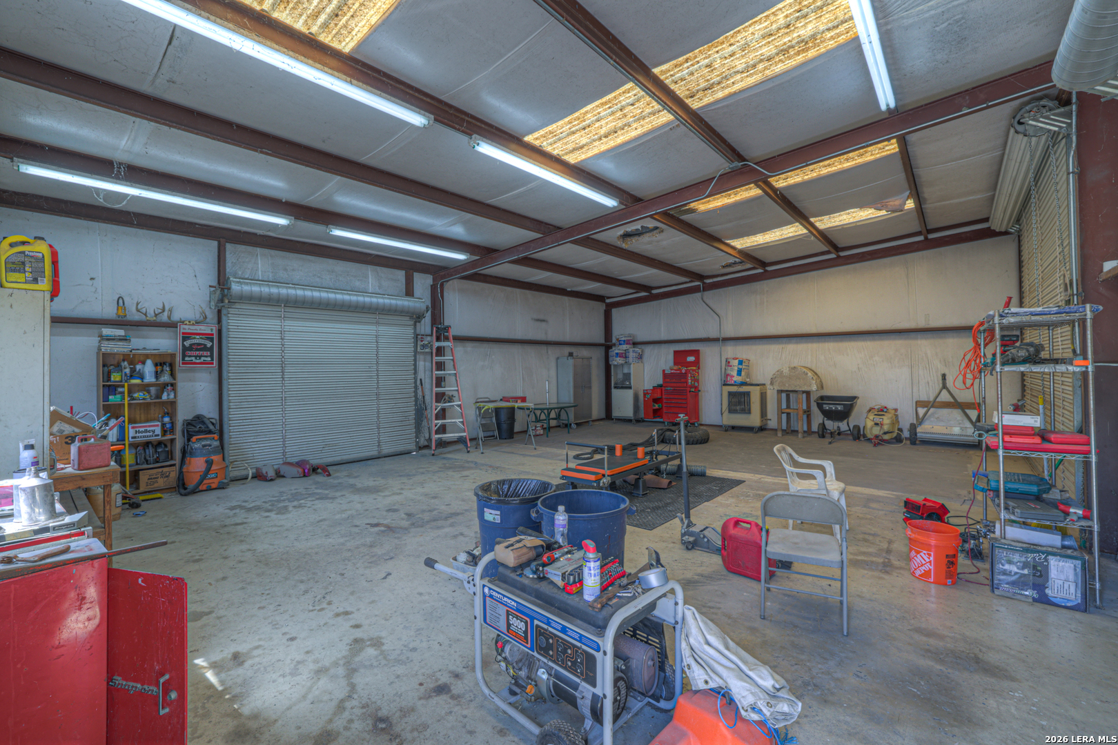 main property photo 29