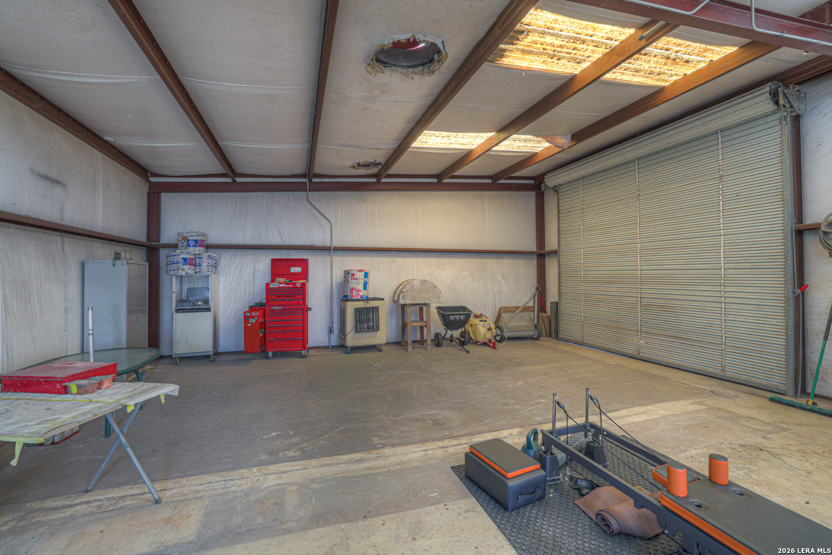 main property photo 30