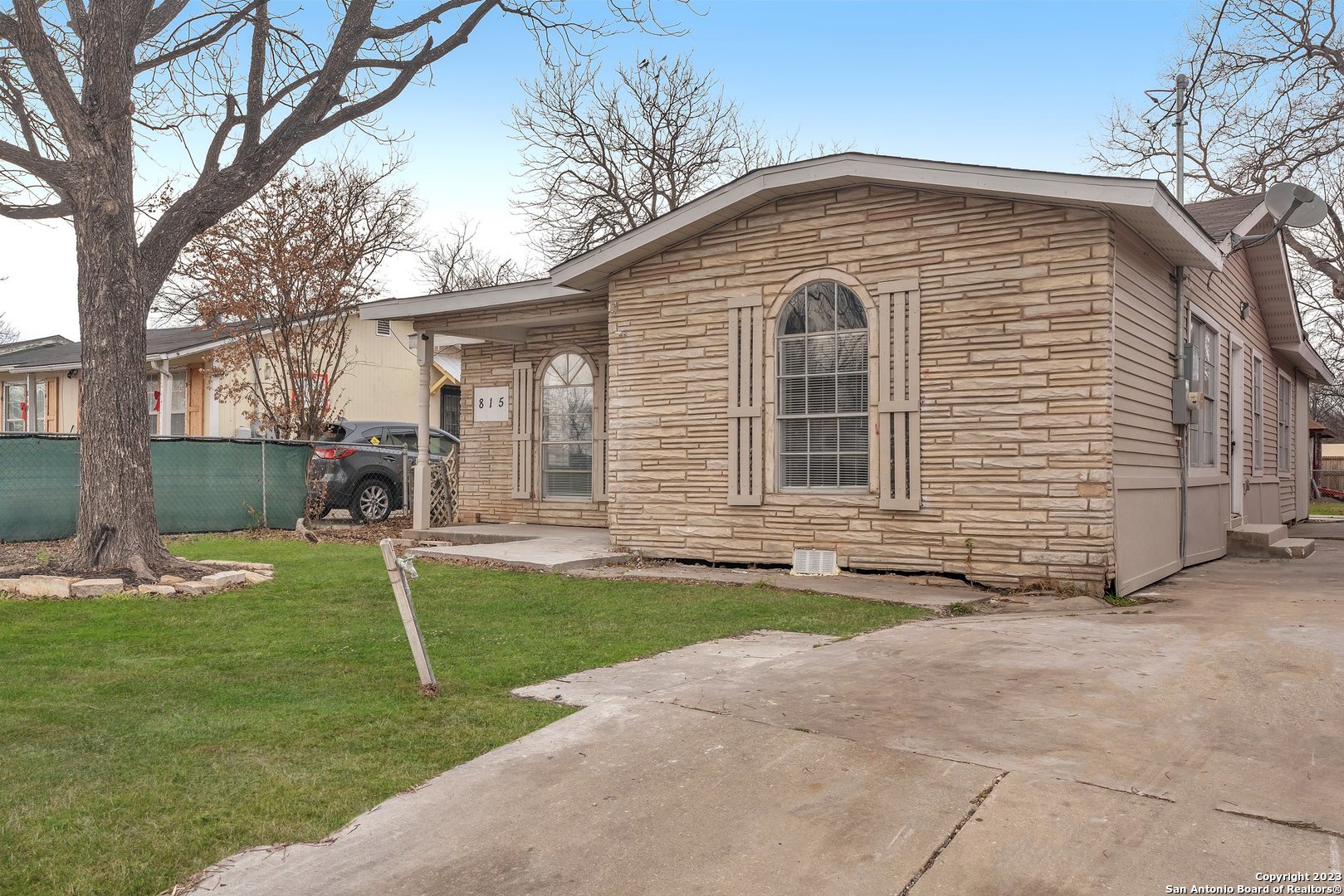 main property photo 2